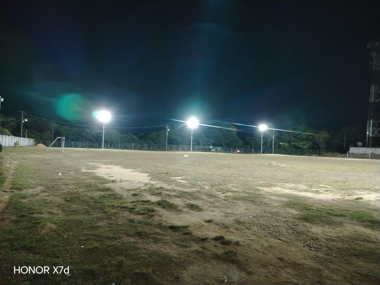 CONSTRUCCION DE ALUMBRADO EN CAMPO DEPORTIVO BENITO JUAREZ
